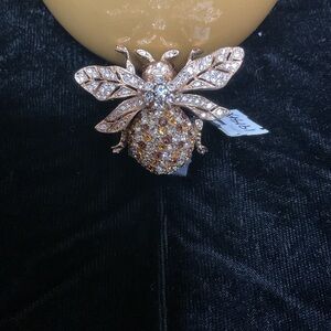 Ciner 1892 Centenary 18ct Gold Plated Swarovski Crystal Bee Brooch